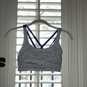 Lululemon Women's Gray and Blue Energy Sports Bra